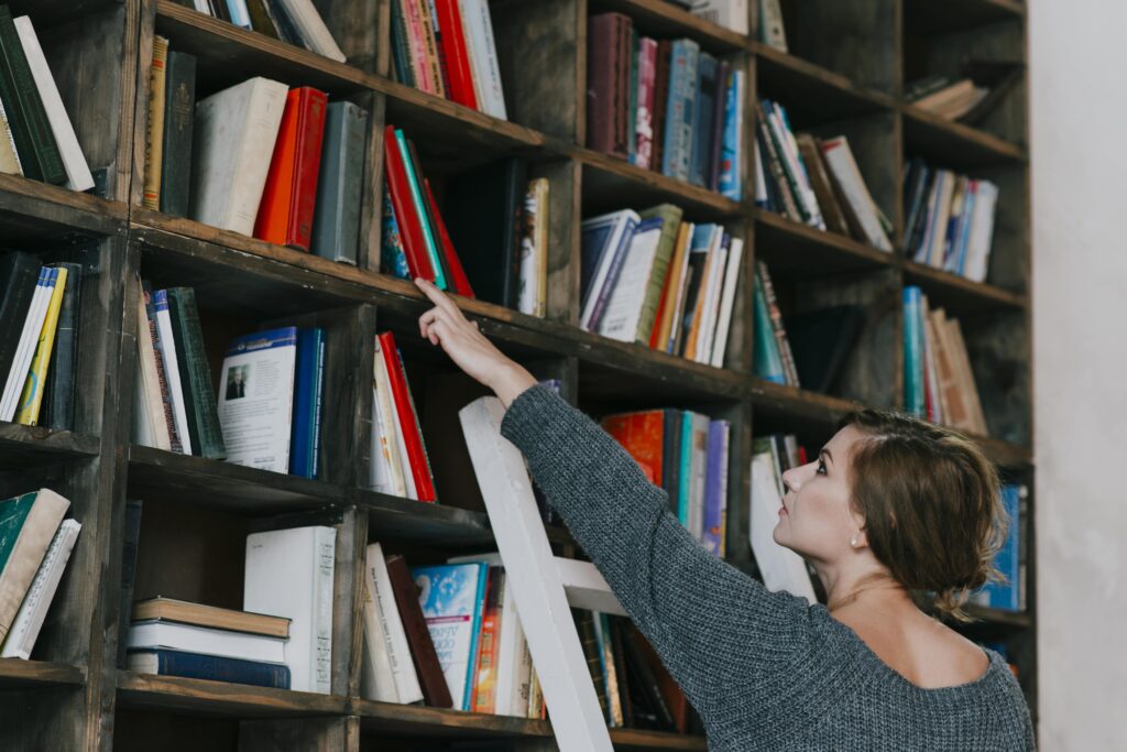 How to Install Shelving Without Drilling
